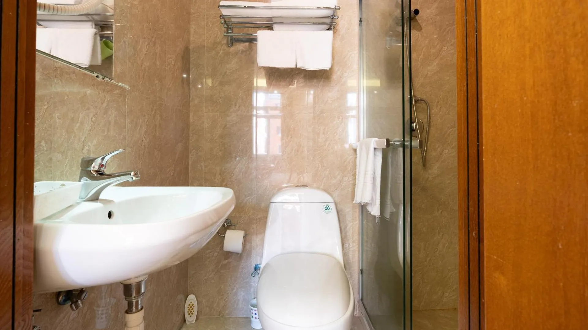 ** Bed & Breakfast Drago D'Oro Guesthouse - Accross From Metro Vittorio Emanuele Itálie